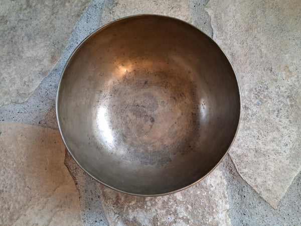 Bowl 815: 7" Antique Himalayan Singing Bowl 170 HZ F3-46