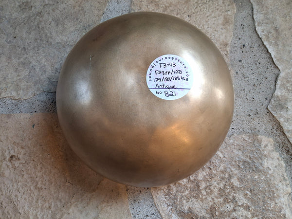 Bowl 821: 7.25" Vintage Himalayan Singing Bowl 179/185/188 HZ D3+43/F#3pp/+28