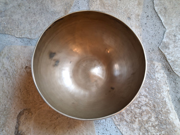 Bowl 848: 7" Vintage Himalayan Singing Bowl 152 HZ D#3-40