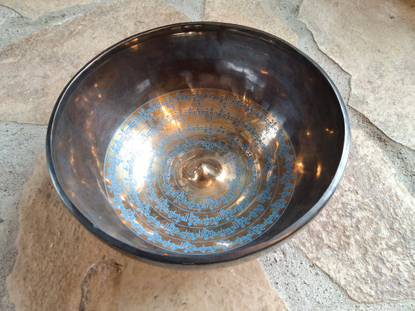Bowl 925: 9.5" Thangka Art Work Himalayan Singing Bowl 170/179 Hz F3-46/F3+46