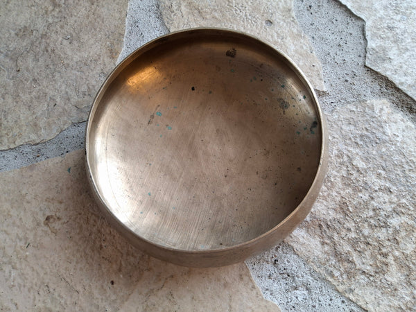 Bowl 216: 7.5" Unusual Himalayan Singing Bowl 216 HZ C#4-33