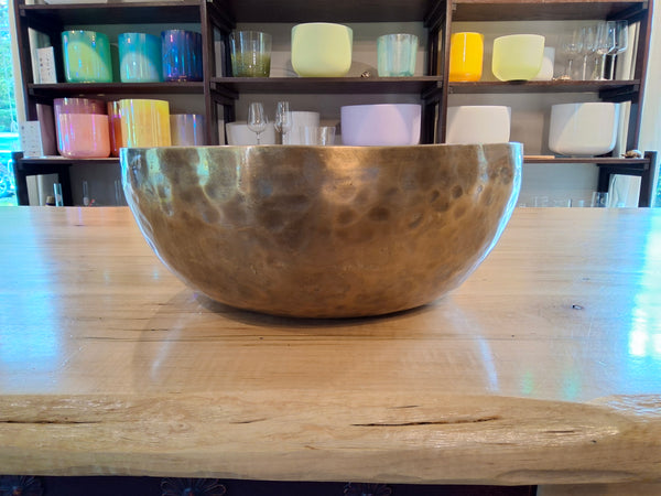 Bowl 934: 15.25" Tiger Finish Himalayan Singing Bowl 76.2 HZ D#2-36